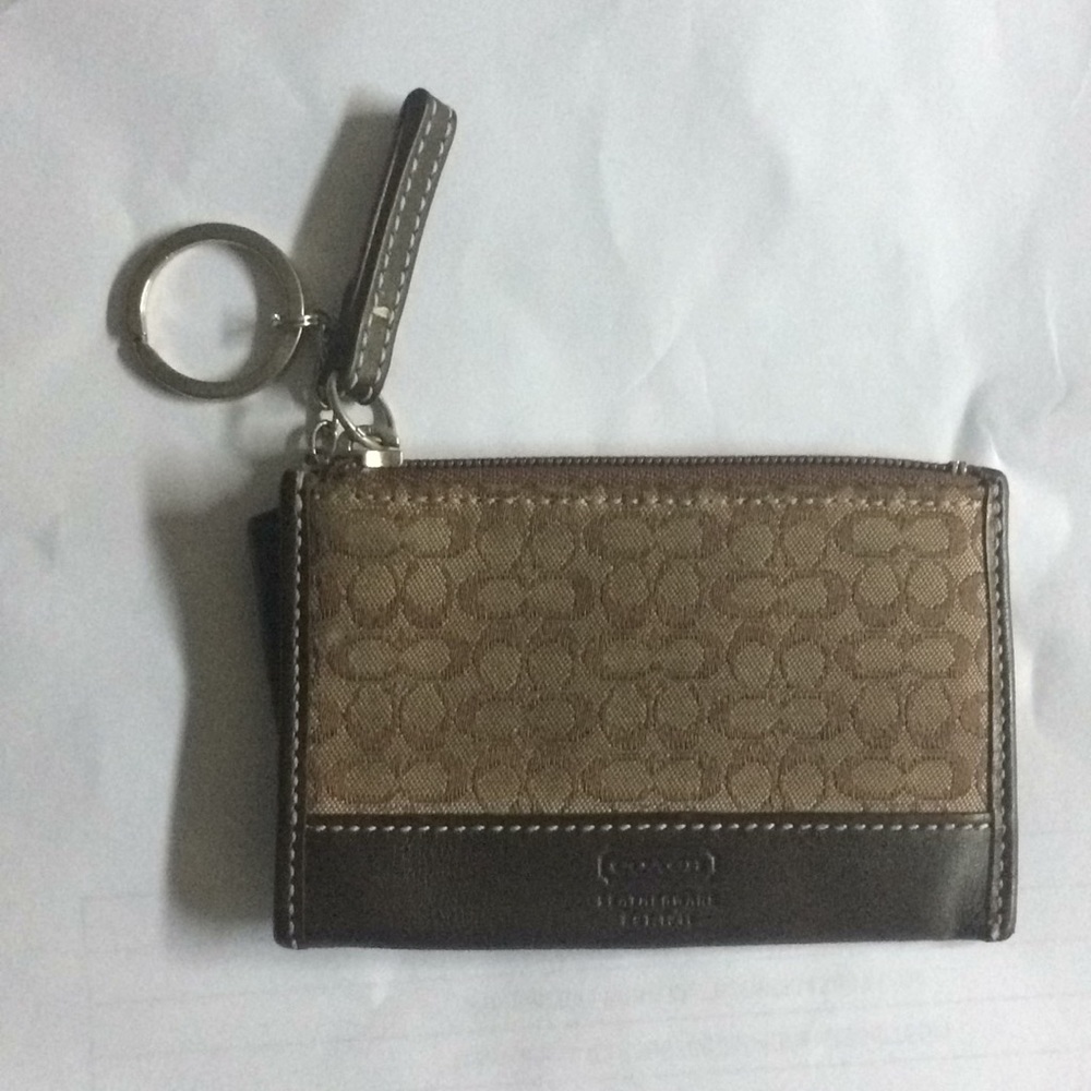 ! Coach coin purse/tiny wallet